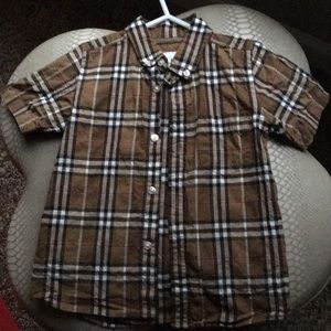 Burberry boys sz 4Y short sleeve button-up shirt